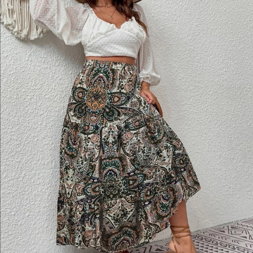 Boho Gypsy Plus Size Floral Paisleys Print Skirt - Picture 6 of 8